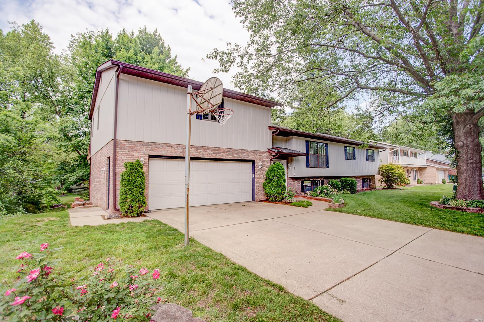 923 Reiss Road O'Fallon, IL 62269 - Photo 4 of 54 Gallery Image 4