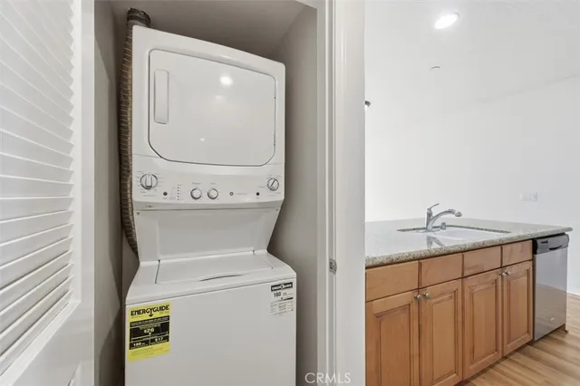 $630,000 | 2750 Artesia, Unit 240, Redondo Beach, CA 90278