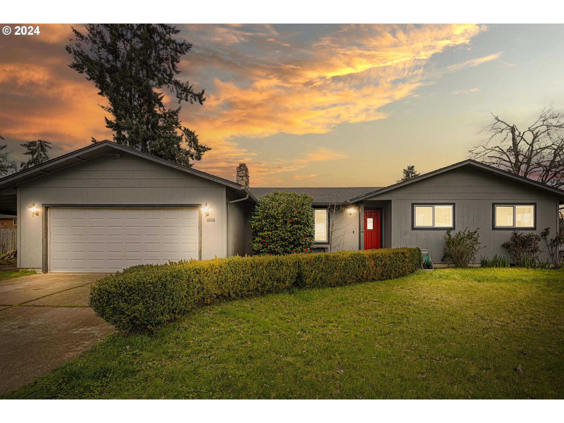 6926 B Street Springfield, OR 97478 - Photo 29 of 29 a view of a yard in front of a house with a yard