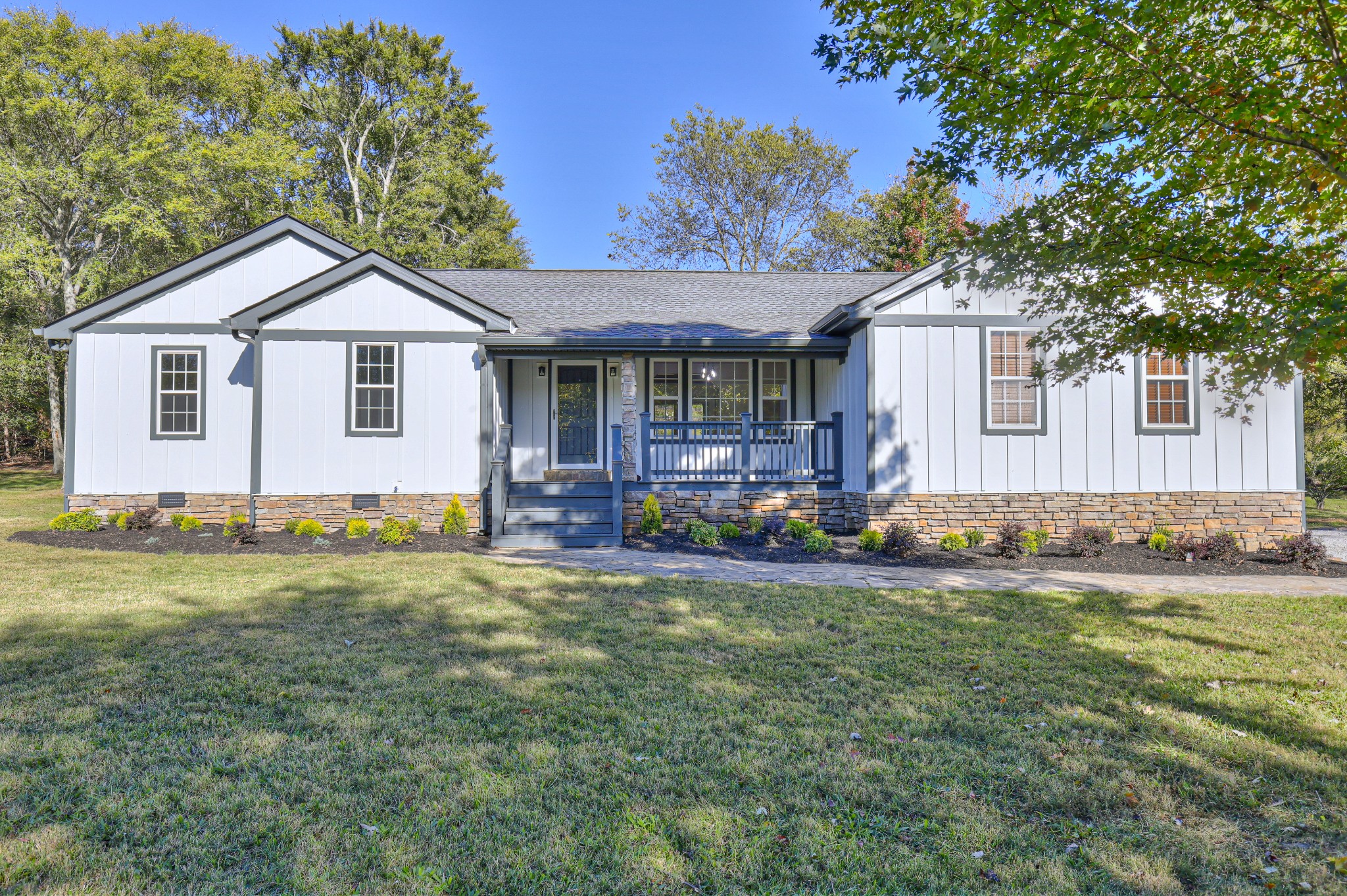 1380 Haley Road Watertown, TN 37184 - Photo 75 of 95 a view of a house with a yard and large tree