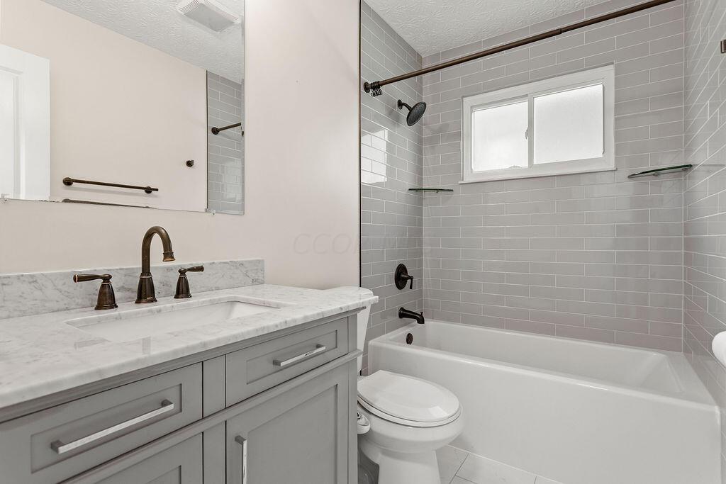 7610 Groveport Road Groveport, OH 43125 - Photo 10 of 25 7G5A0244