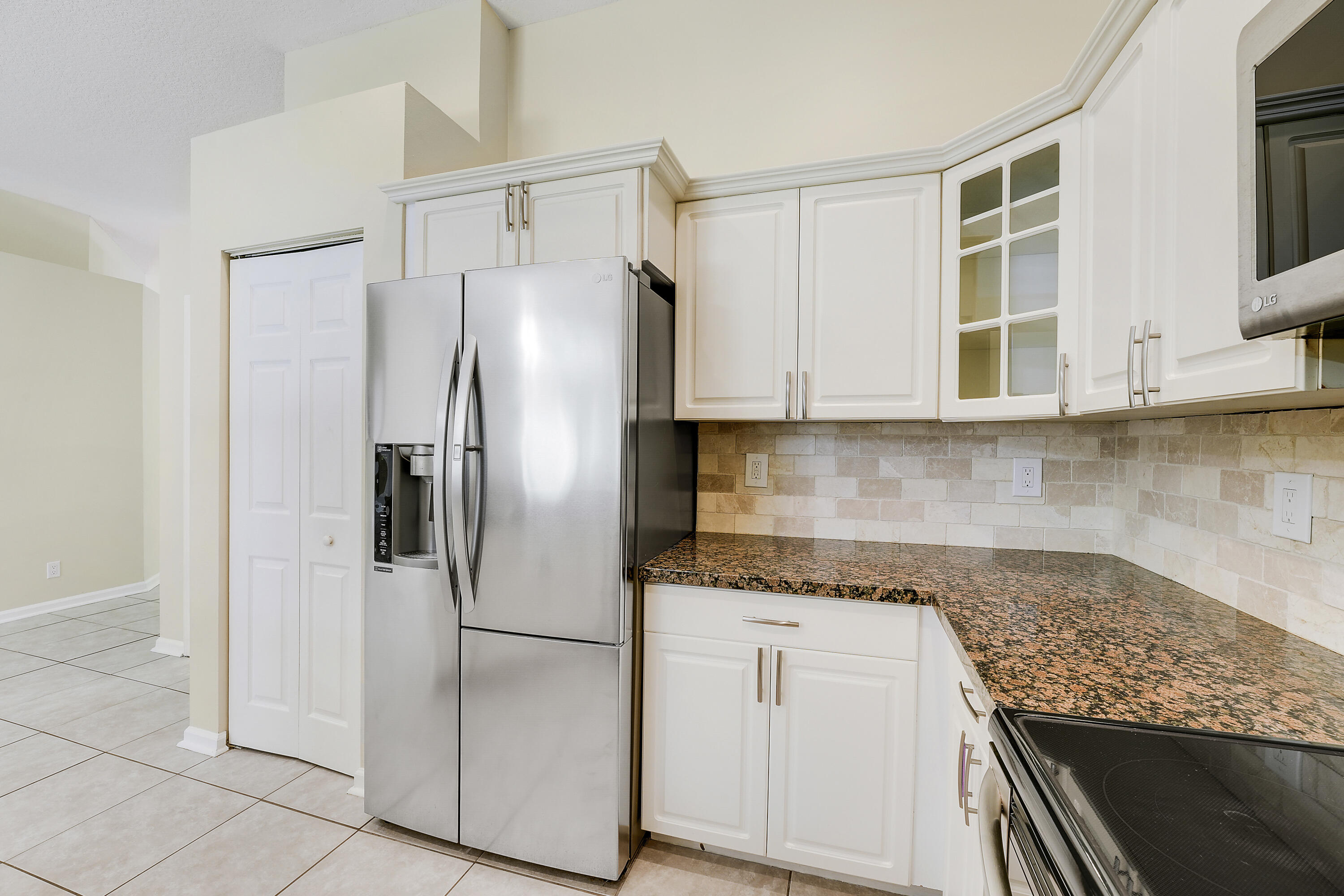 6334 Barbara Street Jupiter, FL 33458 - Photo 13 of 38 House-15
