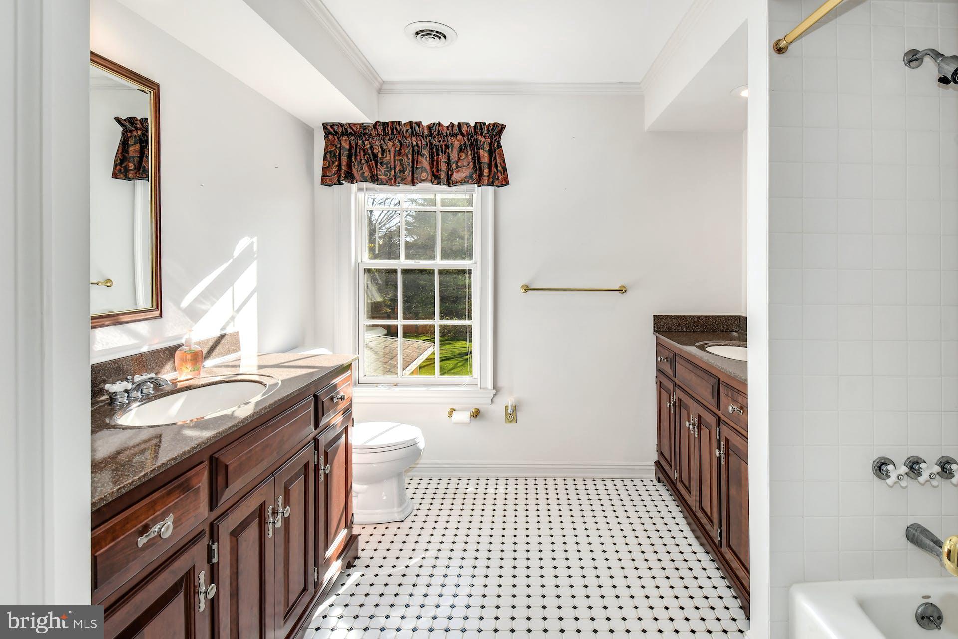 2222 Nottingham Road Allentown, PA 18103 - Photo 21 of 37 Gallery Image 21