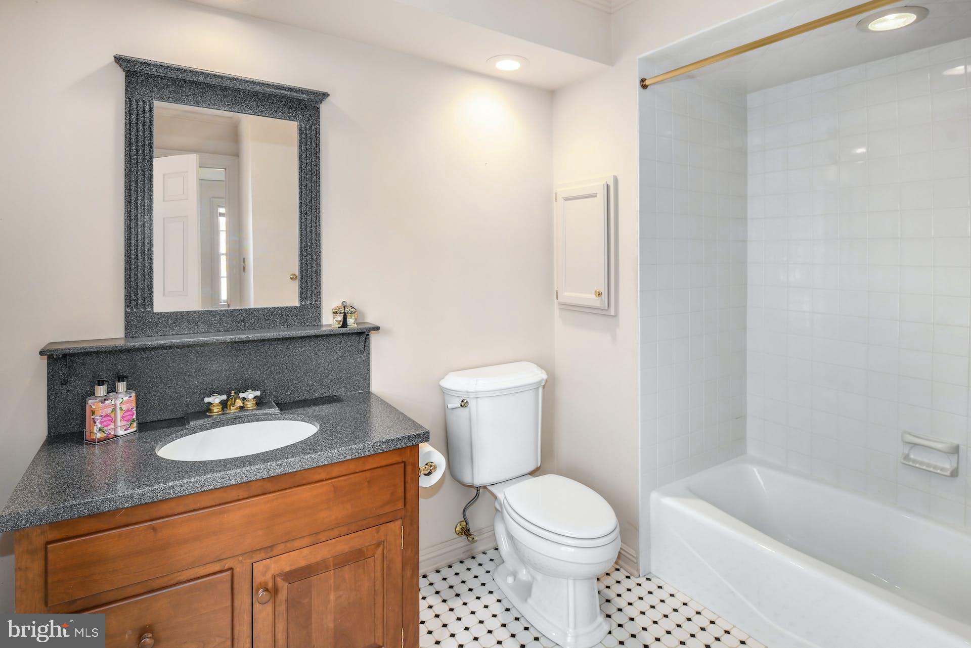 2222 Nottingham Road Allentown, PA 18103 - Photo 23 of 37 Gallery Image 23