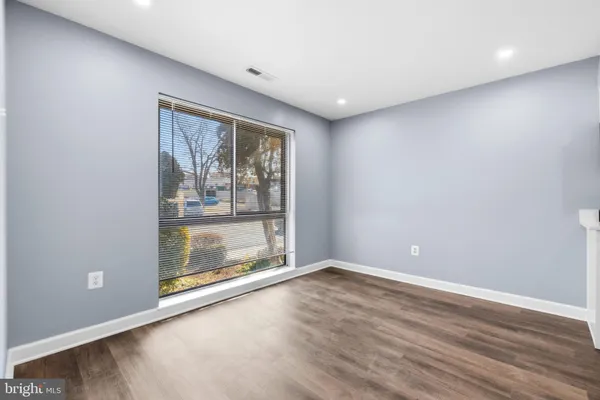 $345,000 | 14400 Gunstock Court, Unit 4, Silver Spring, MD 20906