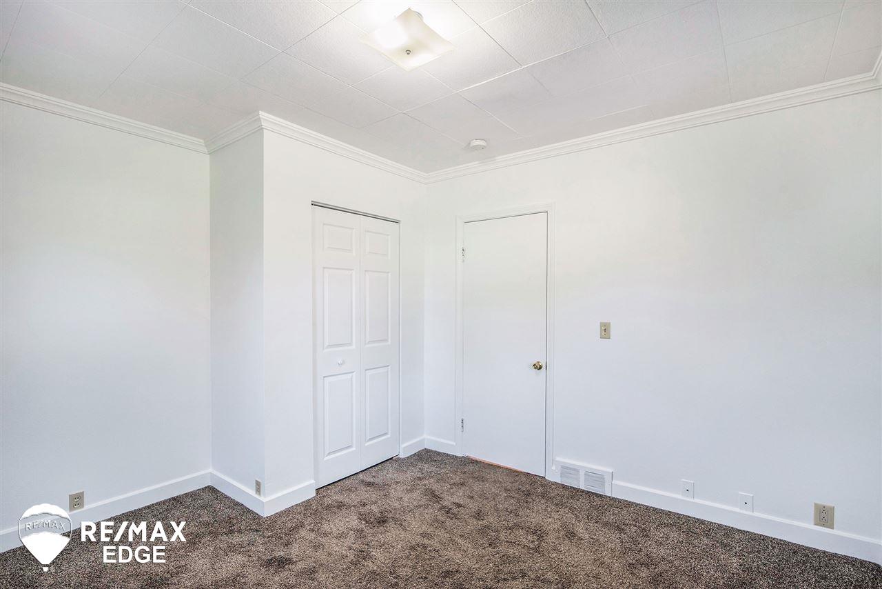 2060 North Irish Road Davison, MI 48423 - Photo 10 of 18 50038962-9.JPG
