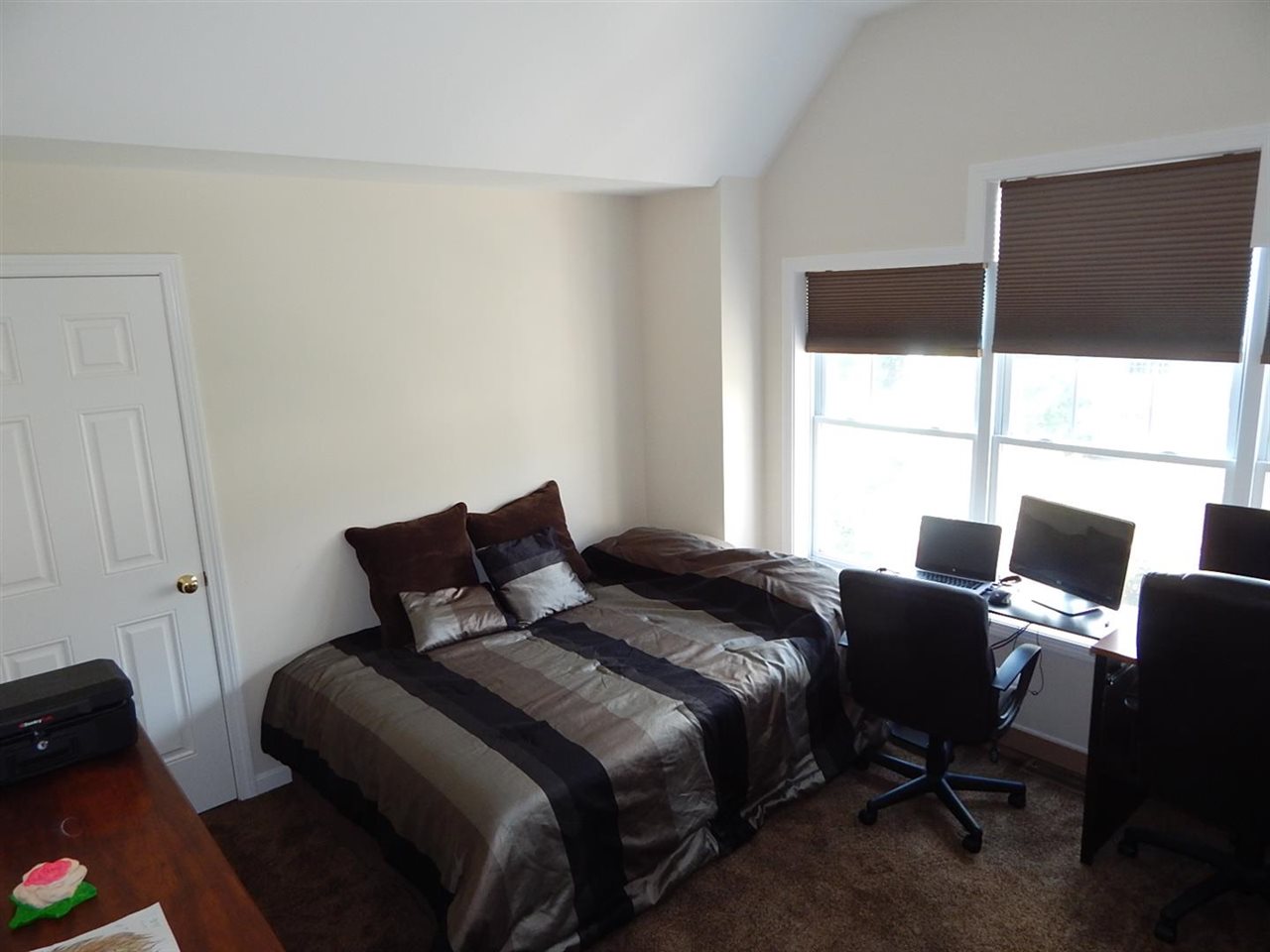 9 Hackett Hill Road, Unit 48 Manchester, NH 03102 - Photo 21 of 31 Gallery Image 21