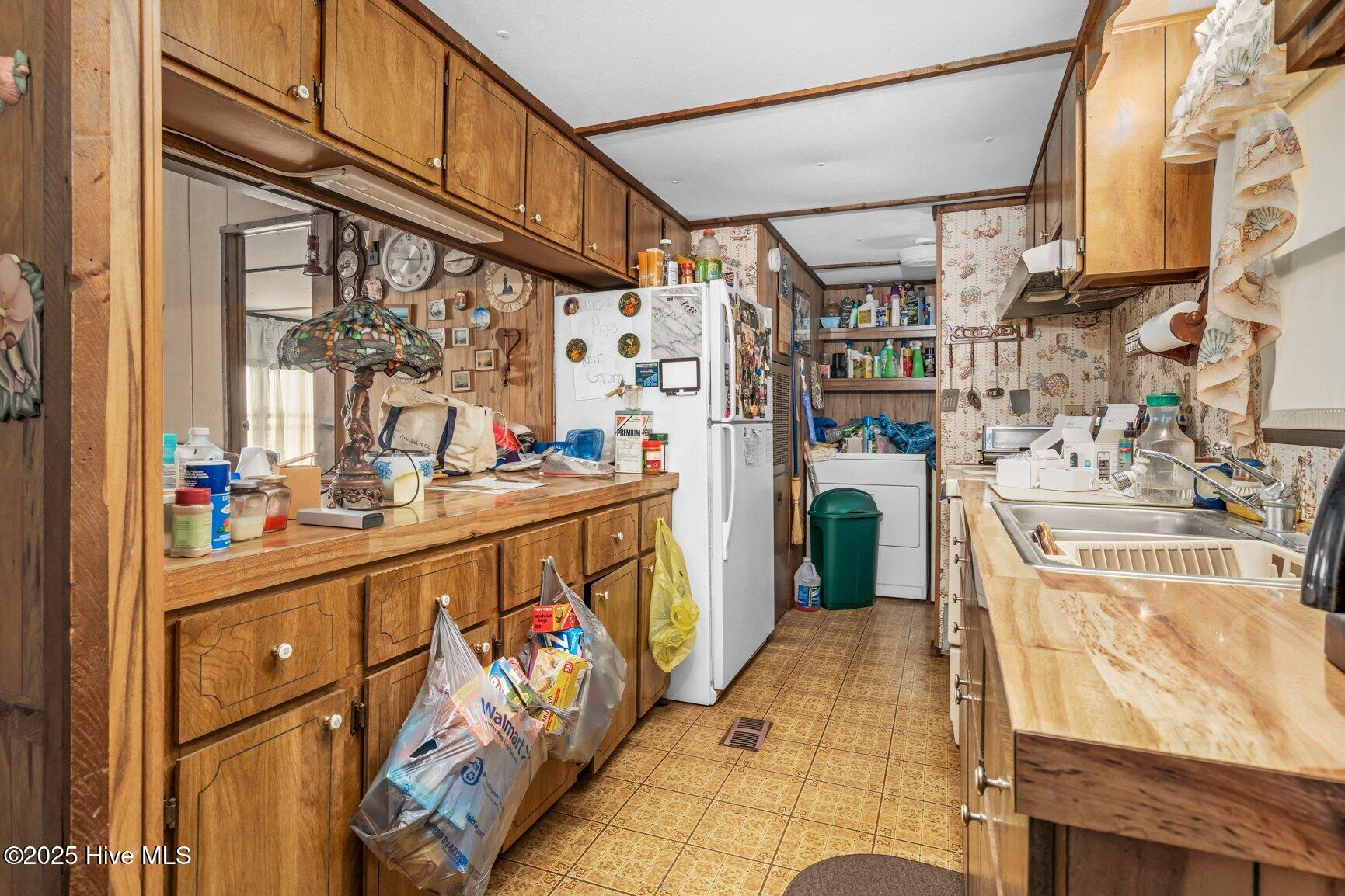 123 Pinewood Street Cedar Point, NC 28584 - Photo 9 of 29 webb9