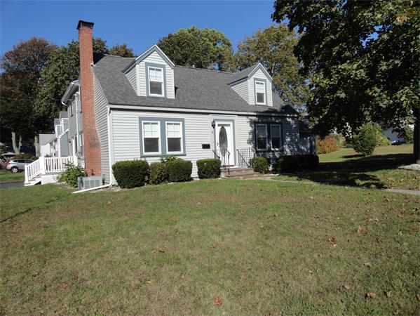 8 Elmhurst Road Stoneham, MA 02180 - Photo 1 of 12 Gallery Image 1
