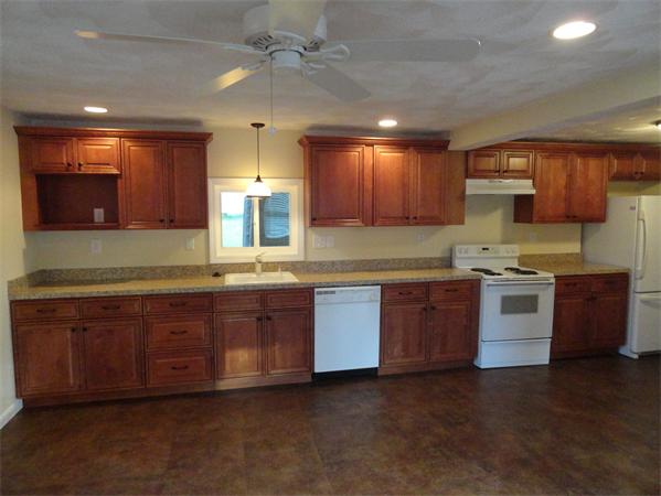 8 Elmhurst Road Stoneham, MA 02180 - Photo 5 of 12 Gallery Image 5