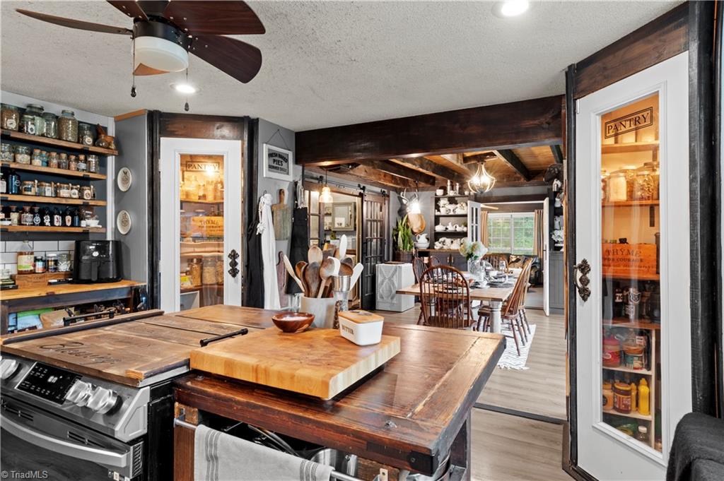 1343 North Franklin Road Mount Airy, NC 27030 - Photo 6 of 50 Gallery Image 6