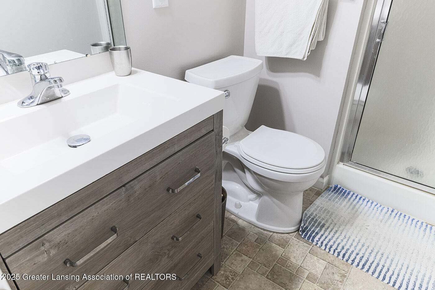 210 Williamsburg Road Lansing, MI 48917 - Photo 18 of 28 IMG_8837