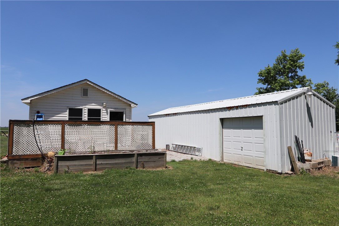 2426 Highway 32 Lovington, IL 61937 - Photo 17 of 23