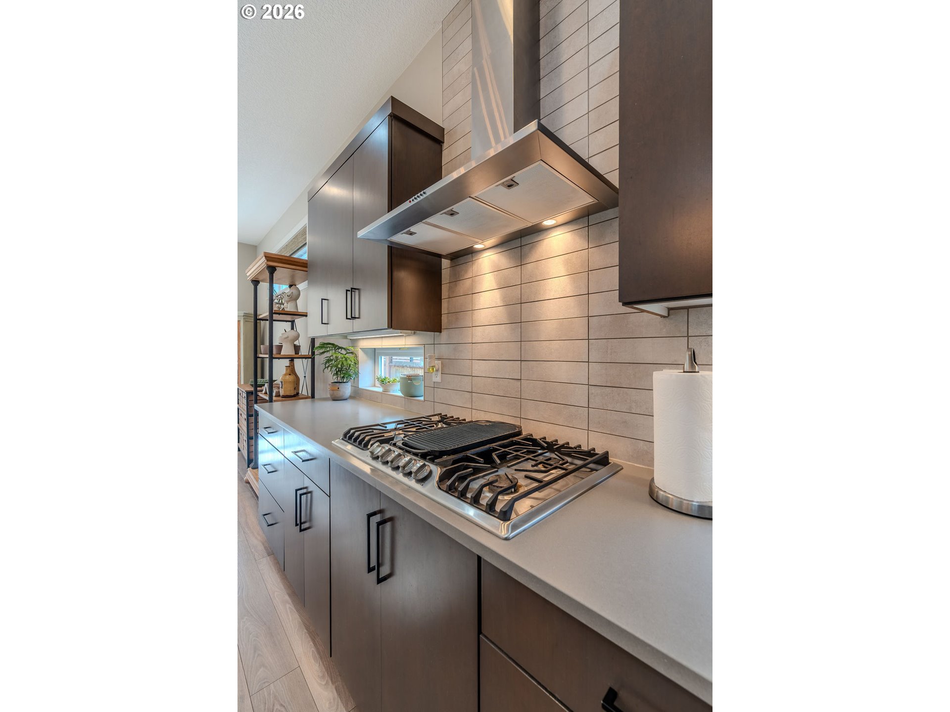 38408 Juniper Street Sandy, OR 97055 - Photo 29 of 47 a kitchen with a stove and a microwave