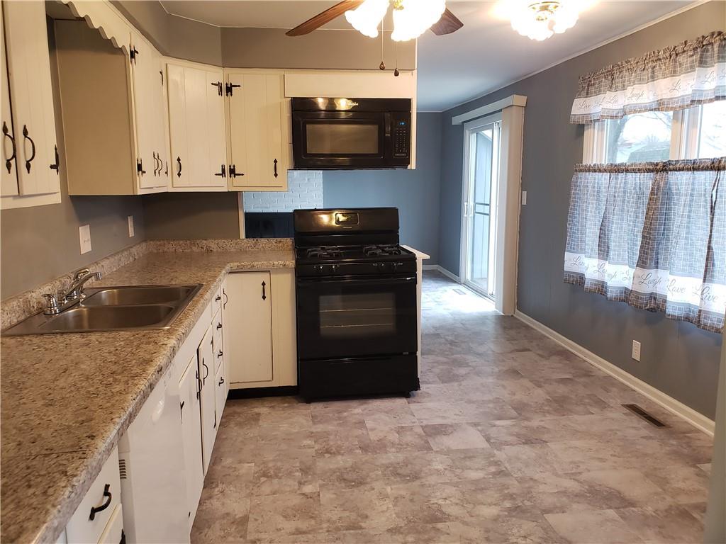 3203 Greenbriar Road Anderson, IN 46011 - Photo 12 of 56 Gallery Image 12