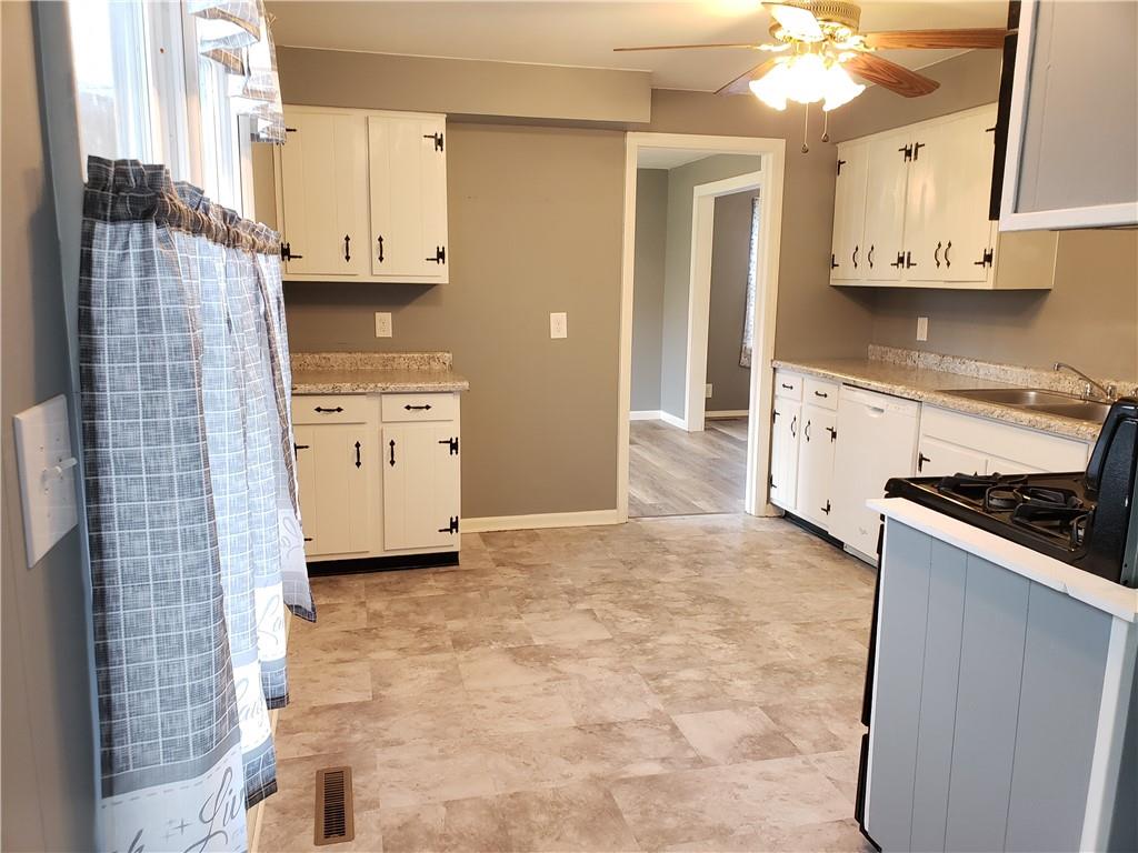 3203 Greenbriar Road Anderson, IN 46011 - Photo 13 of 56 Gallery Image 13