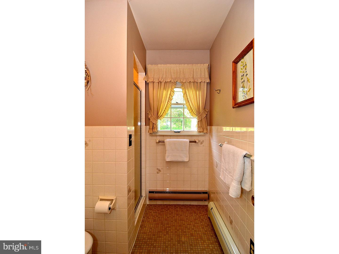 325 Clay Road Mertztown, PA 19539 - Photo 14 of 25 Bathroom