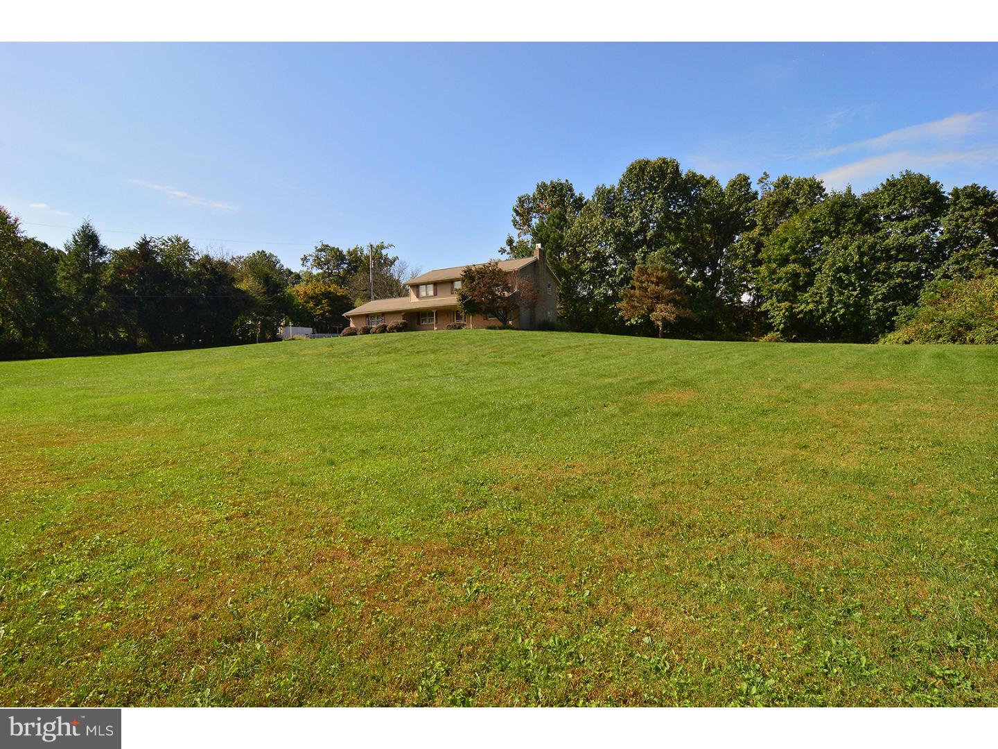 325 Clay Road Mertztown, PA 19539 - Photo 4 of 25 Gallery Image 4
