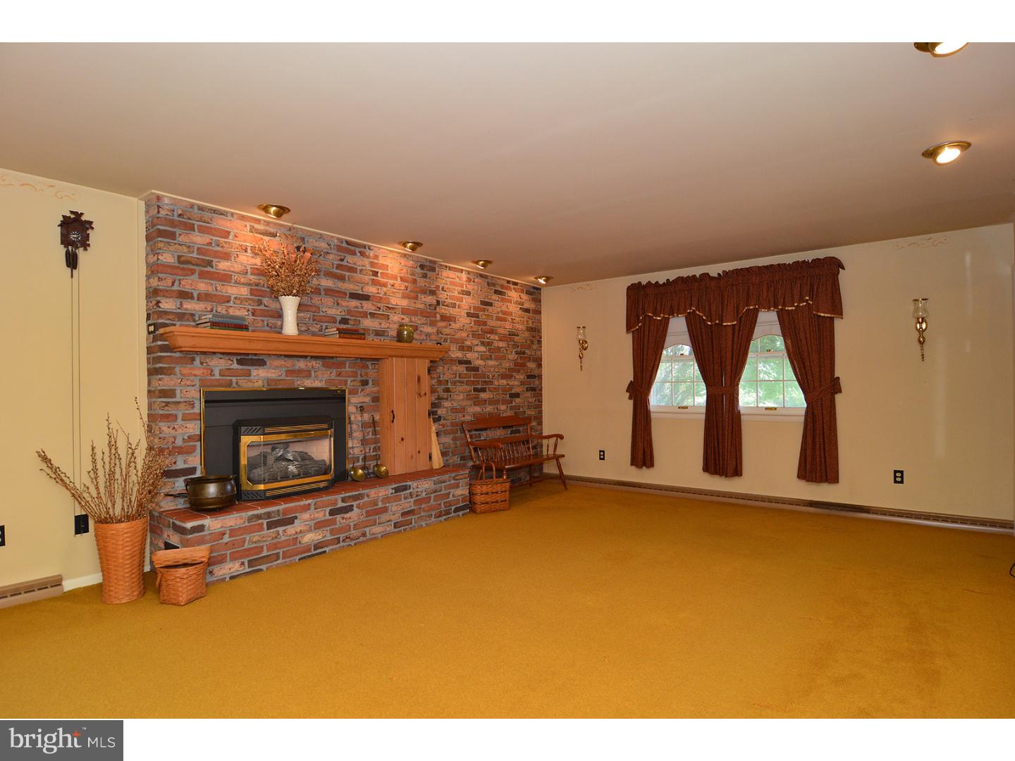 325 Clay Road Mertztown, PA 19539 - Photo 5 of 25 Great Room
