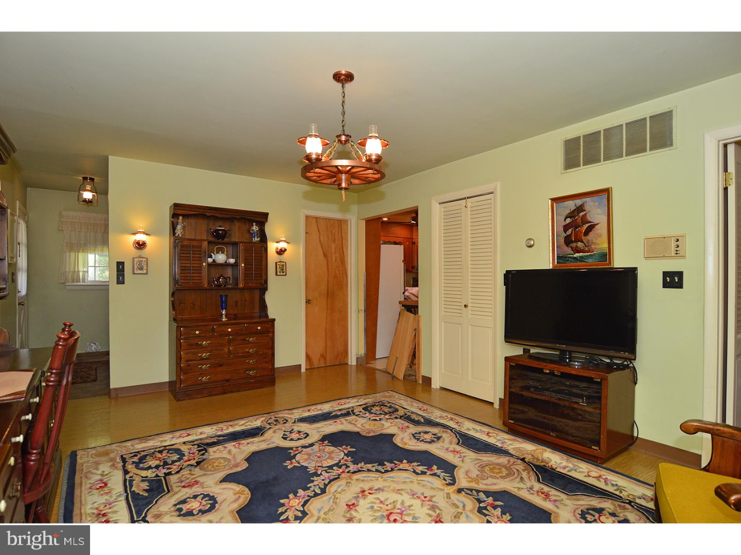 325 Clay Road Mertztown, PA 19539 - Photo 9 of 25 Family Room