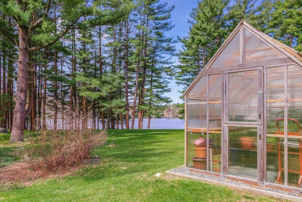 38 Edgemere Road Lynnfield, MA 01940 - Photo 4 of 42 Gallery Image 4