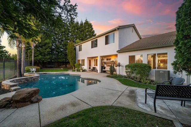 a view of lake with houses