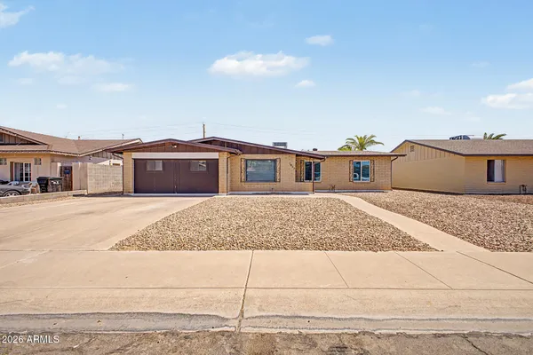 $2,300 | 1623 East Del Rio Drive, Tempe, AZ 85282