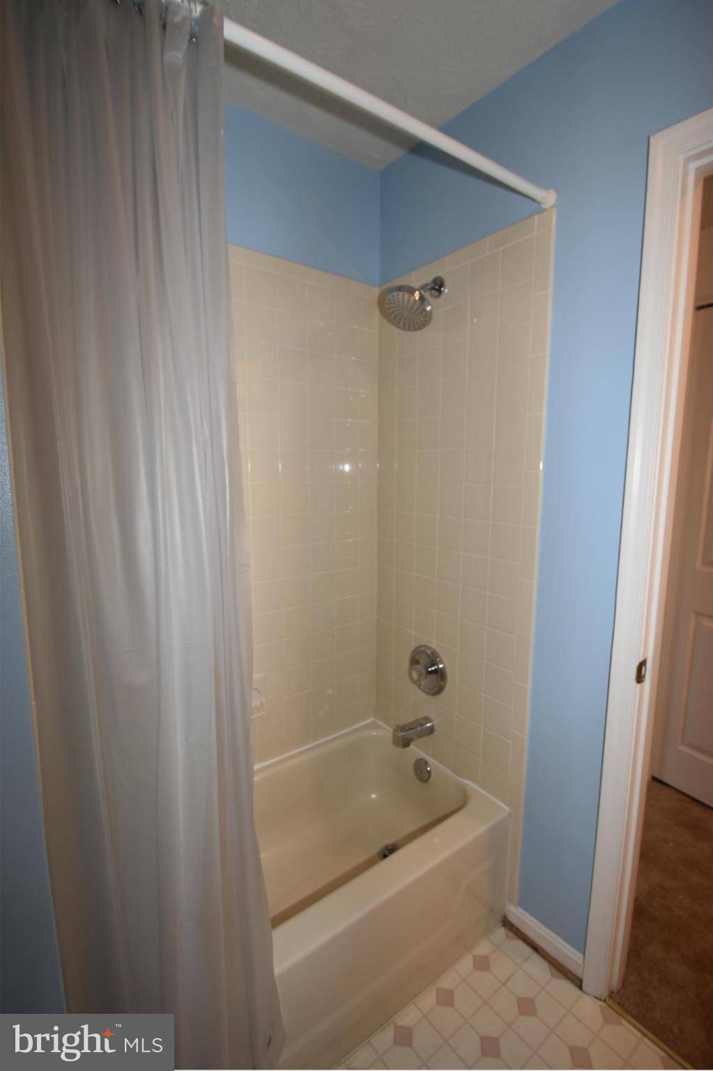 2635 Evergreen Road Odenton, MD 21054 - Photo 15 of 24 Full bath Upper level