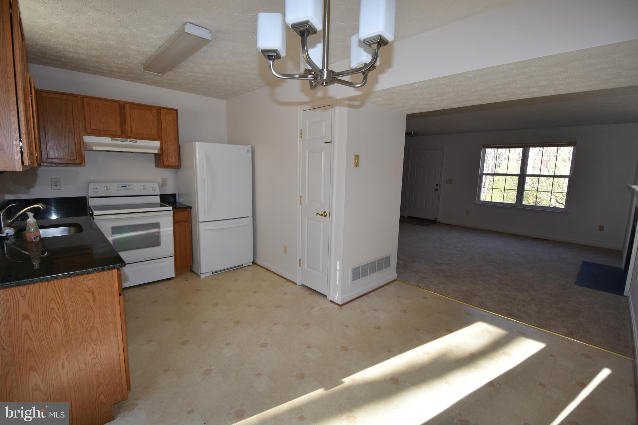 2635 Evergreen Road Odenton, MD 21054 - Photo 5 of 24 Kitchen view #2