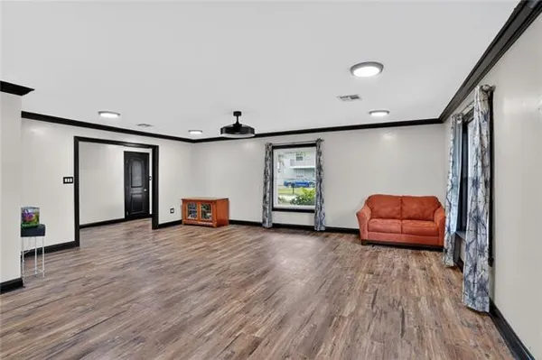 $360,000 | 45 East Carmack Drive, Chalmette, LA 70043