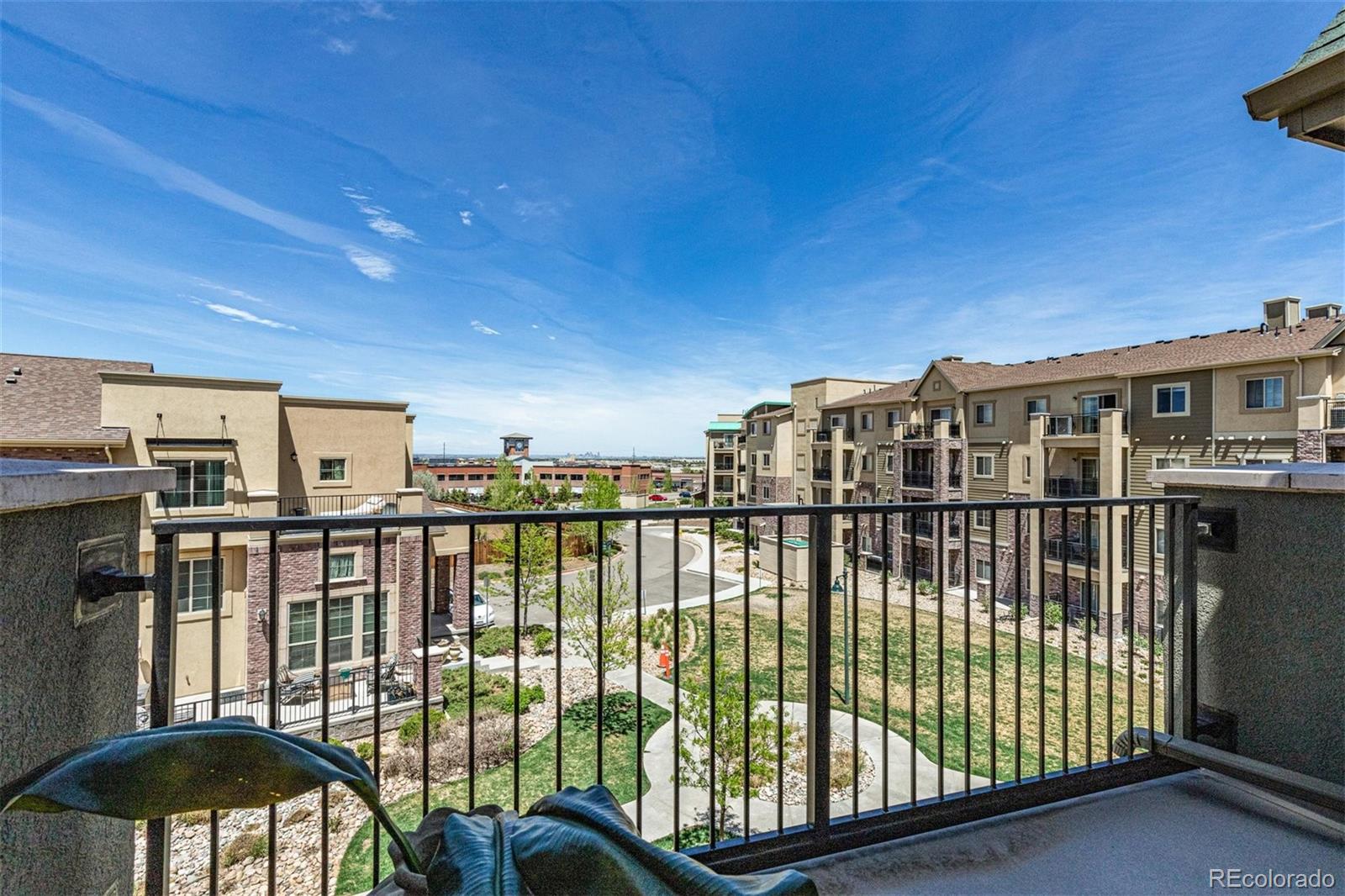 851 Elmhurst Drive, Unit E Highlands Ranch, CO 80129 - Photo 4 of 26