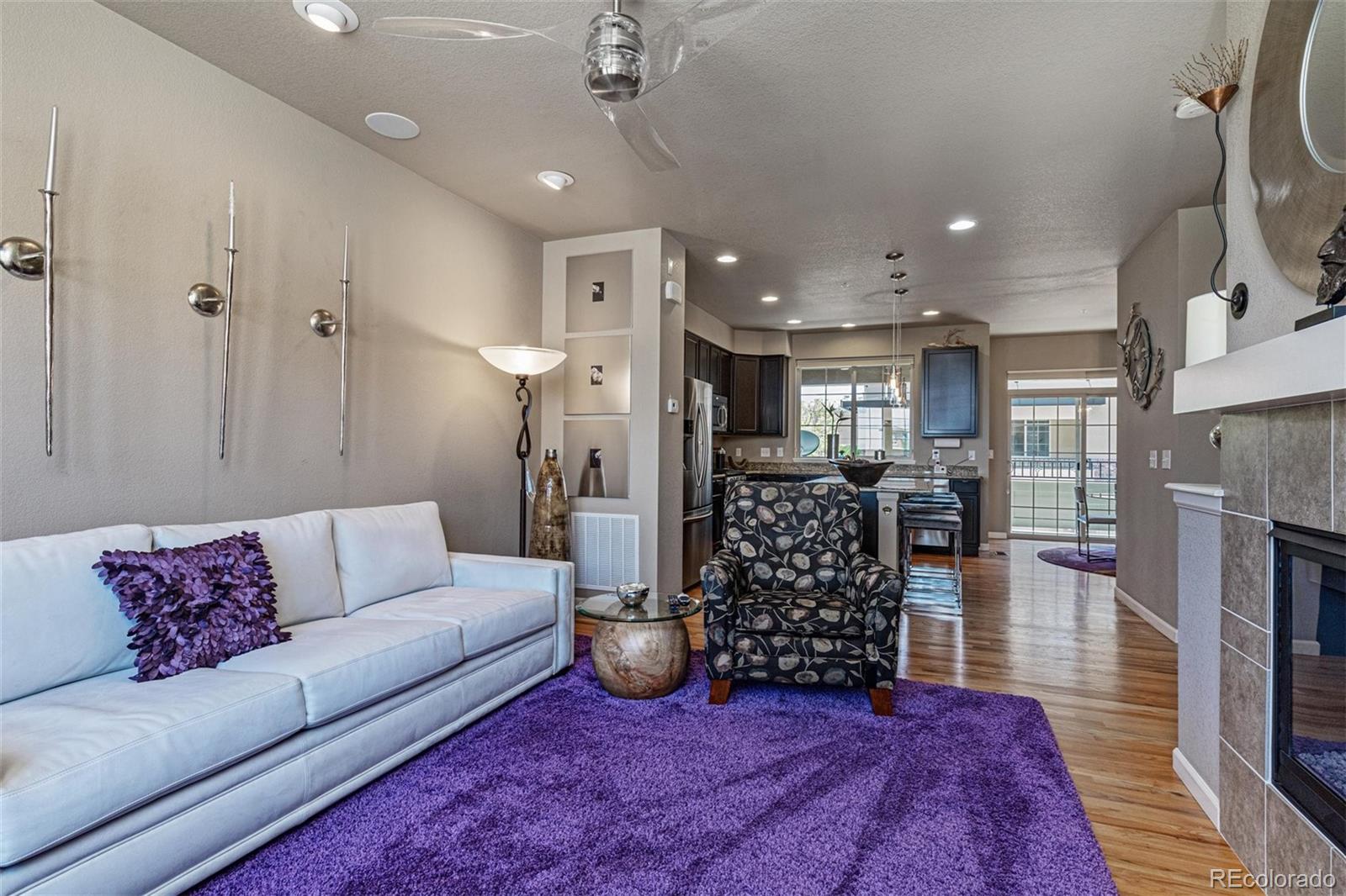 851 Elmhurst Drive, Unit E Highlands Ranch, CO 80129 - Photo 9 of 26