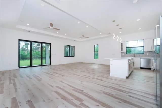 $2,195 | 289 Albatross Road, Rotonda West, FL 33947