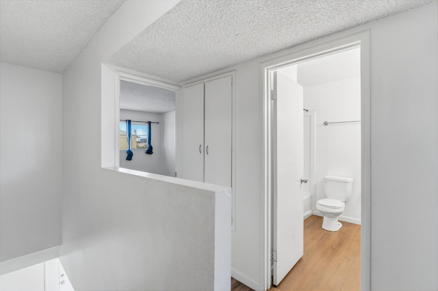 175 South 19th Avenue Lemoore, CA 93245 - Photo 15 of 42 a bathroom with white walls
