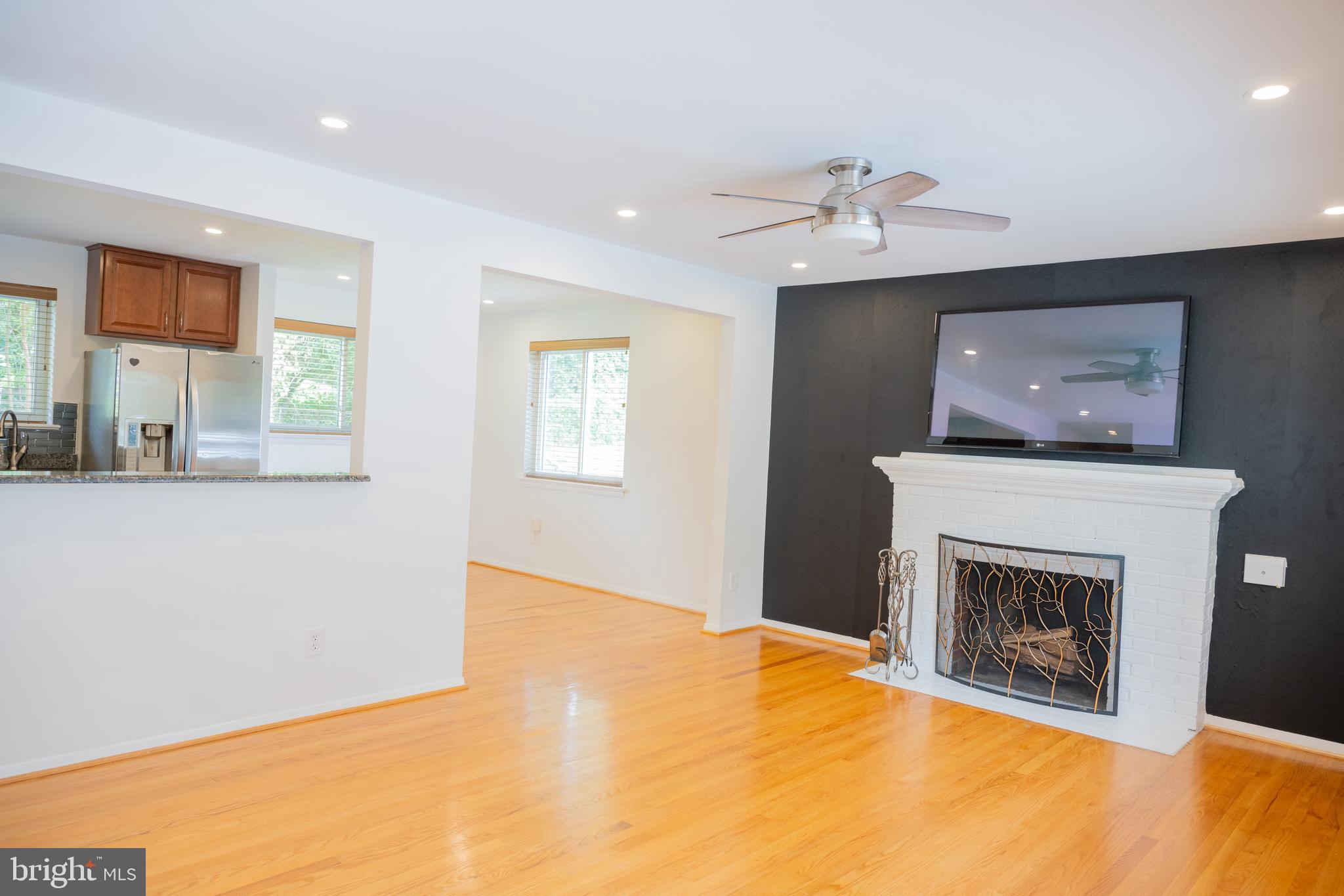 5804 Atteentee Road Springfield, VA 22150 - Photo 3 of 83