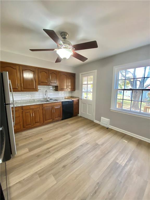 8122 Summit Street Kansas City, MO 64114 - Photo 12 of 25