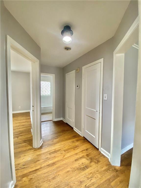 8122 Summit Street Kansas City, MO 64114 - Photo 18 of 25