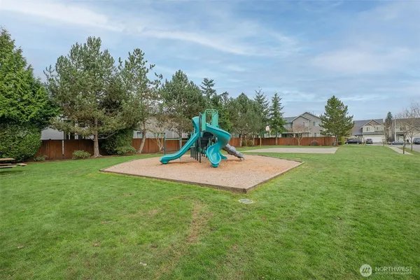 $1,025,000 | 12707 12th Drive Southeast, Everett, WA 98208