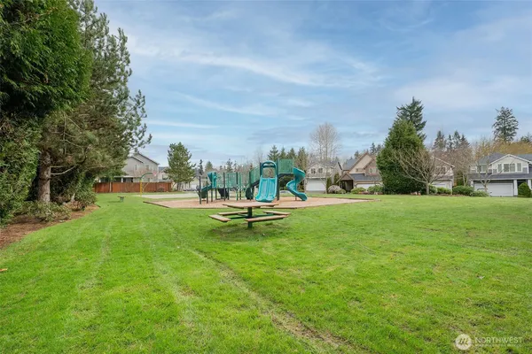 $1,025,000 | 12707 12th Drive Southeast, Everett, WA 98208
