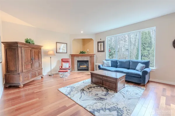 $1,025,000 | 12707 12th Drive Southeast, Everett, WA 98208