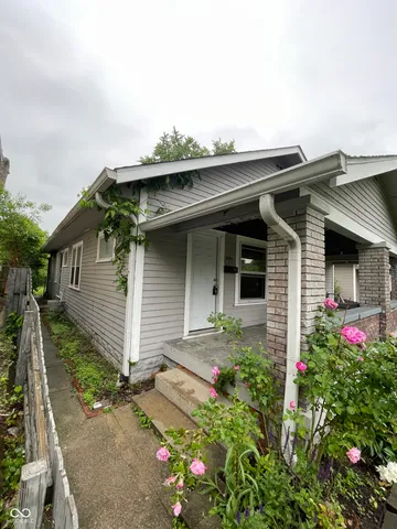 $625 | 890 North Gladstone Avenue, Indianapolis, IN 46201