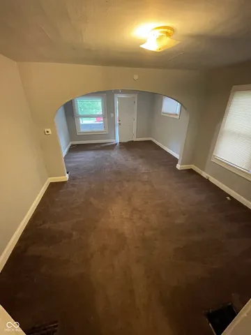 $625 | 890 North Gladstone Avenue, Indianapolis, IN 46201