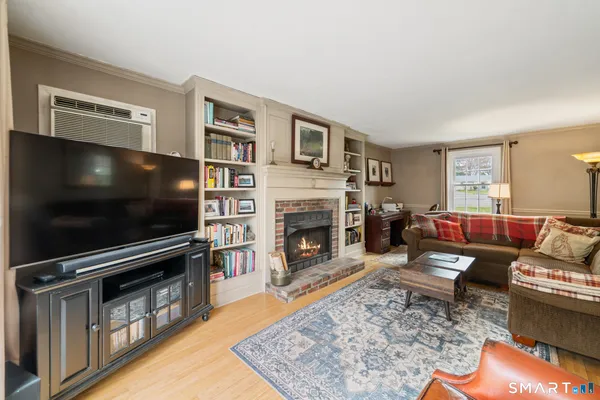 $365,000 | 5 Gorman Place, East Hartford, CT 06108