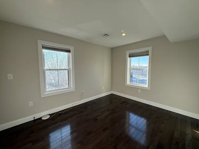 $3,995 | 62 Harvard Avenue, Unit 62, Boston, MA 02136