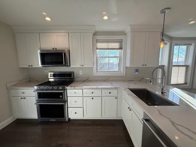 $3,995 | 62 Harvard Avenue, Unit 62, Boston, MA 02136