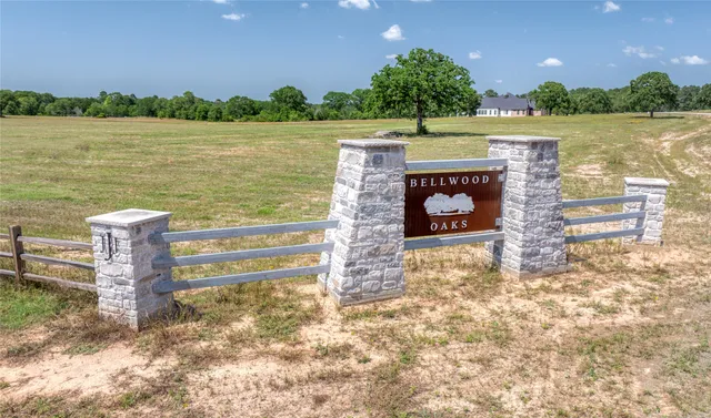 $223,500 | 197 Oak Hill Lane, Bellville, TX 77418