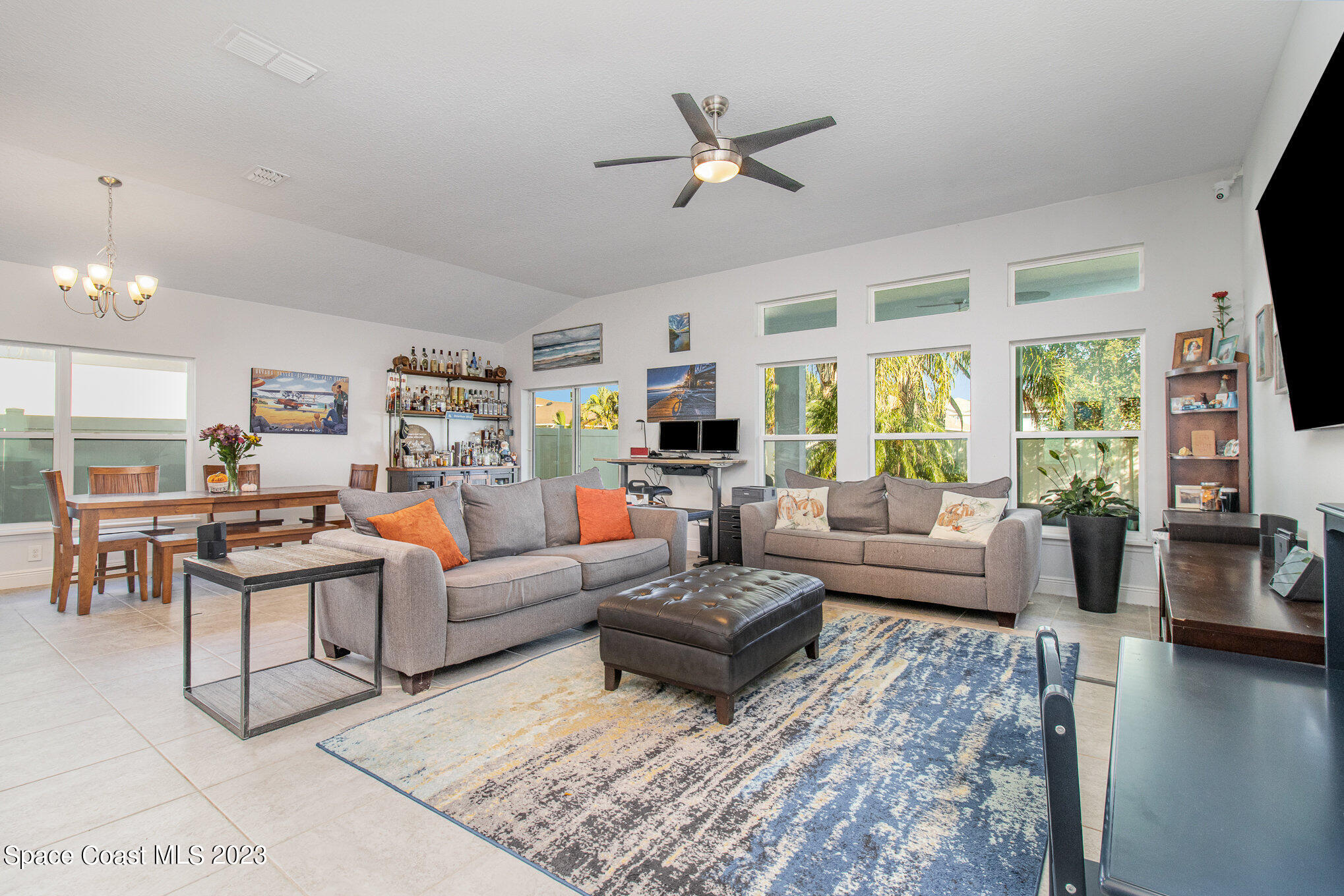 4362 Ruthann Circle Melbourne, FL 32934 - Photo 6 of 25 GREATROOM