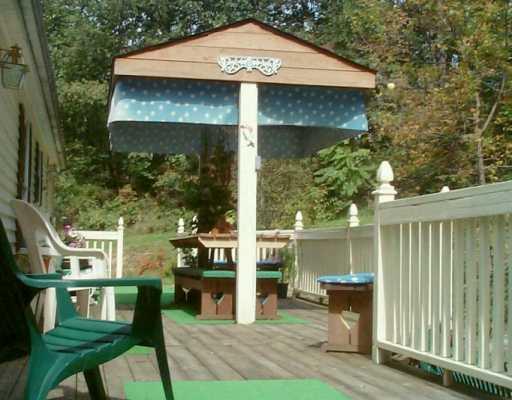 376 Lefever Hill Road Cheswick, PA 15024 - Photo 4 of 8 Patio/Deck.