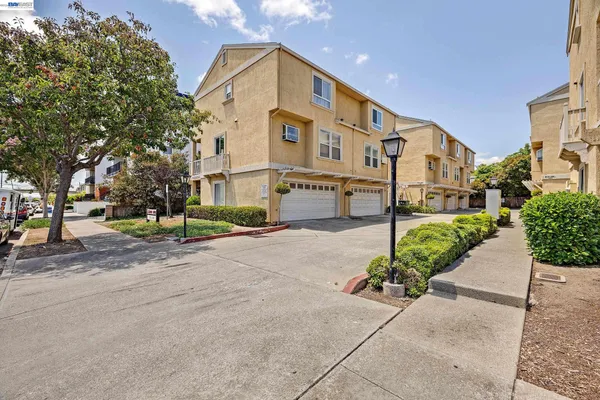 $429,980 | 260 Estabrook Street, San Leandro, CA 94577