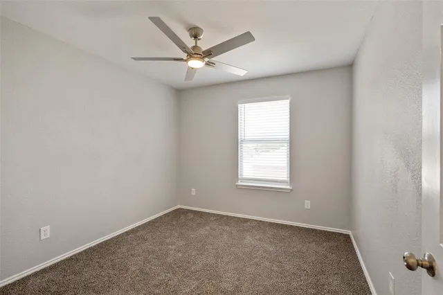 $1,995 | 512 Waterford Street, Farmersville, TX 75442